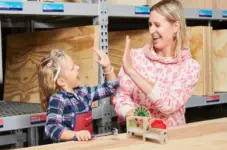 Lowe’s FREE Kids’ DIY Workshops: Terrarium, Garden Basket, Mini Toy Box & More – Limited Spots Available $0.00