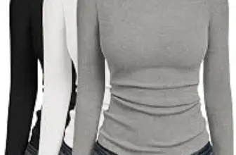 Ekouaer Women’s Long Sleeve Crew Neck Stretchy Fitted Tops for $9.99