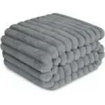 Zakapaws Waterproof Pet Blanket Now $10.99, Save 60%